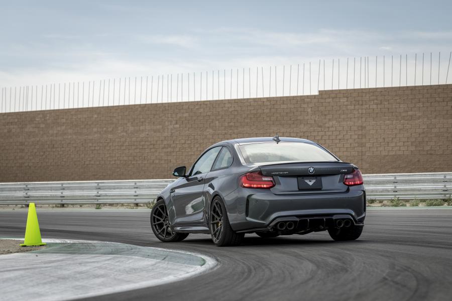  BMW M2 Coupe by Vorsteiner 2017 года  (фото 27 из 40)